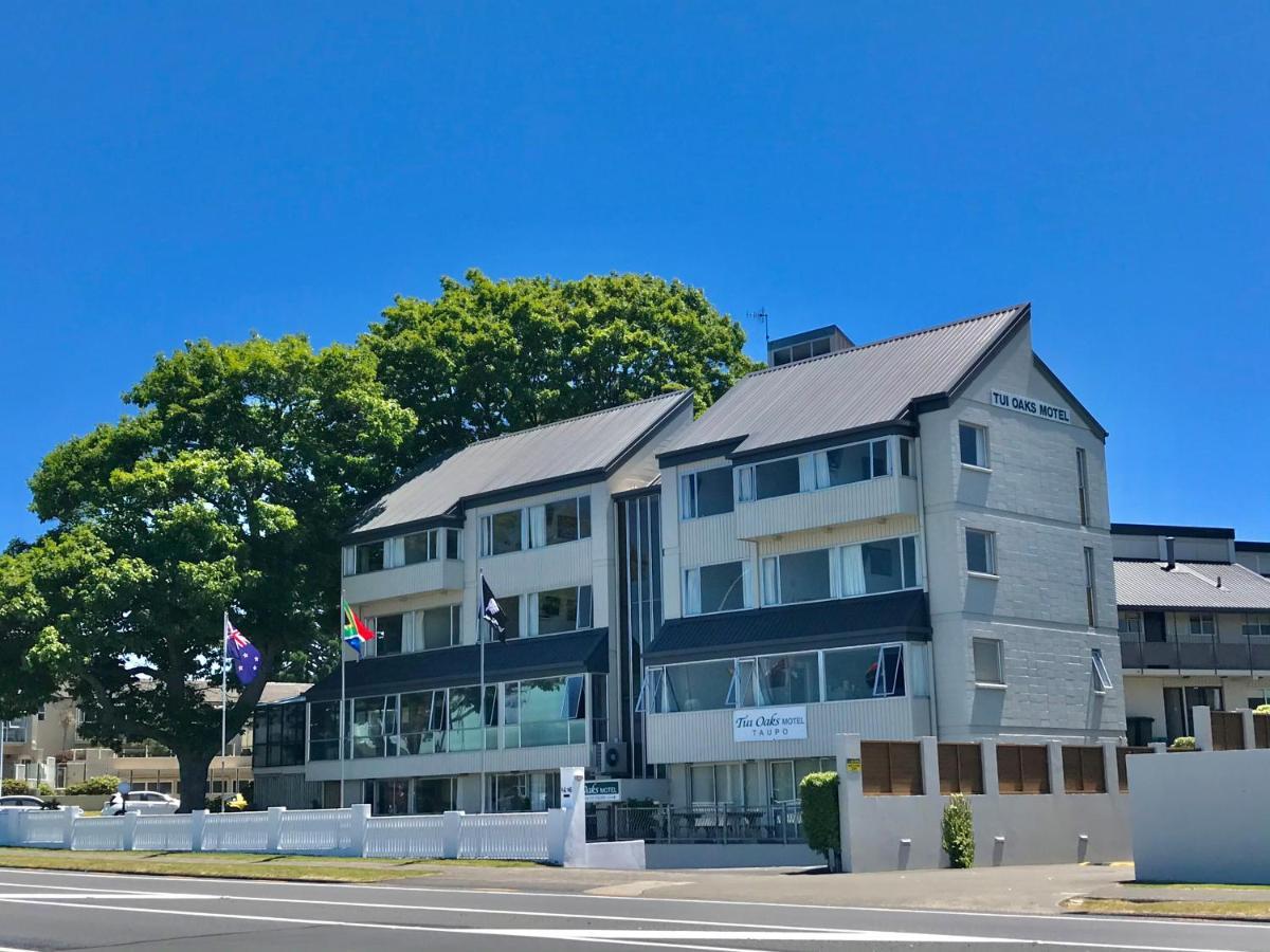 Tui Oaks Motel Taupo Exterior photo